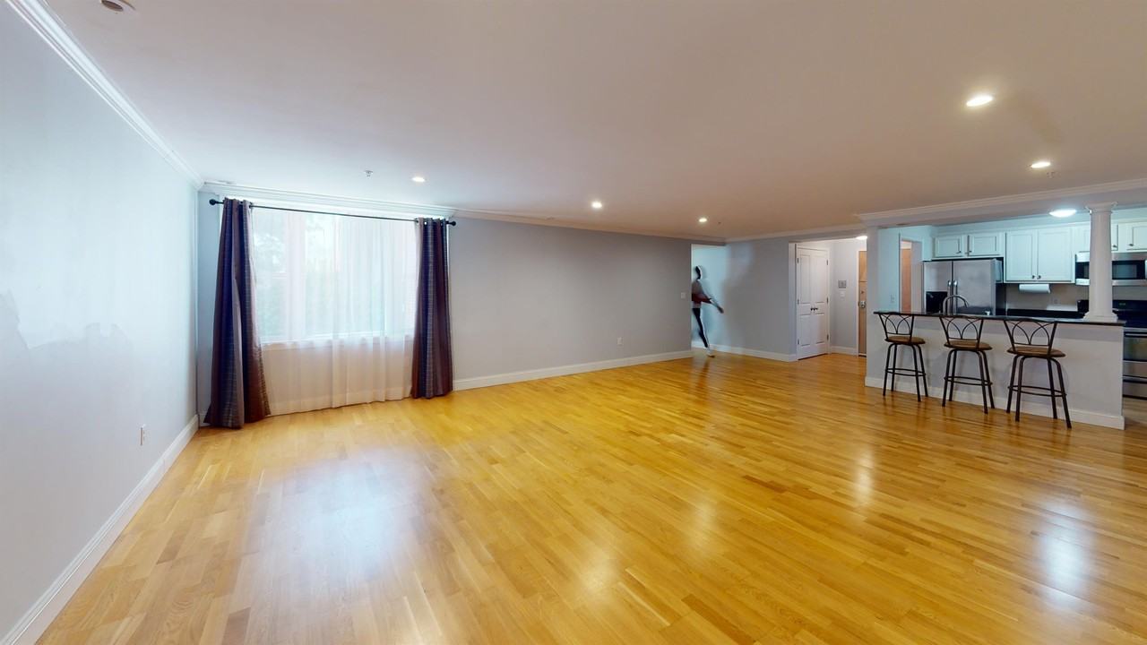 145 Hancock St #205 - Photo 2 of 8