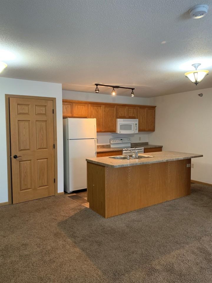 960 960 State Hwy 16 - 103 #103 - Photo 2 of 13