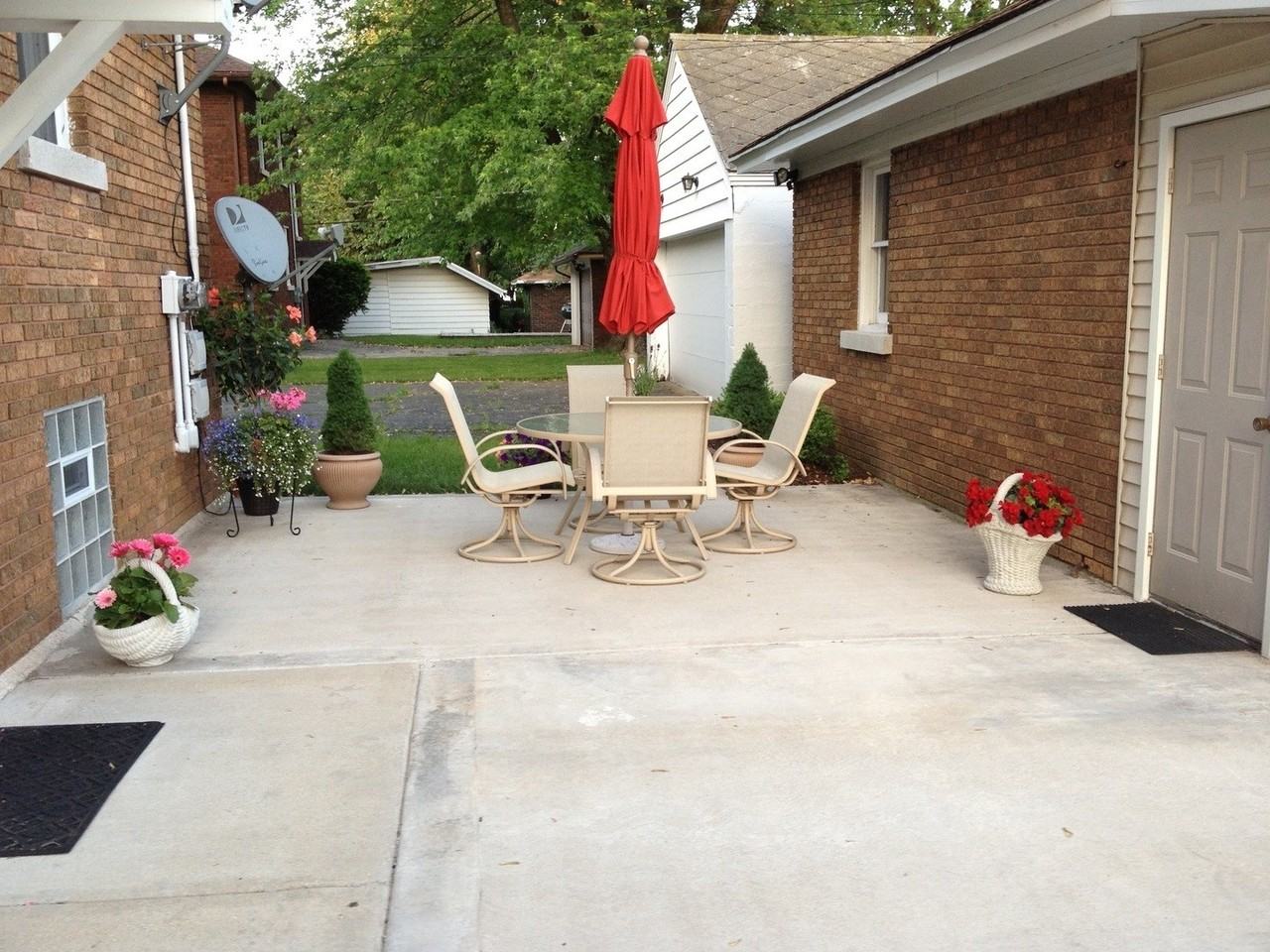 808 Sherwood Pl - Photo 2 of 17