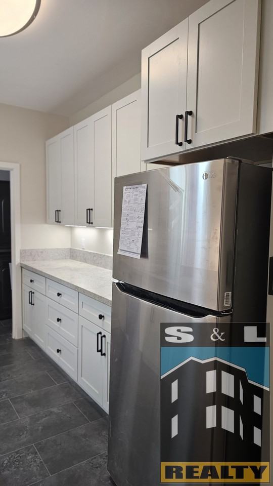221 18th Avenue - Photo 2 of 17
