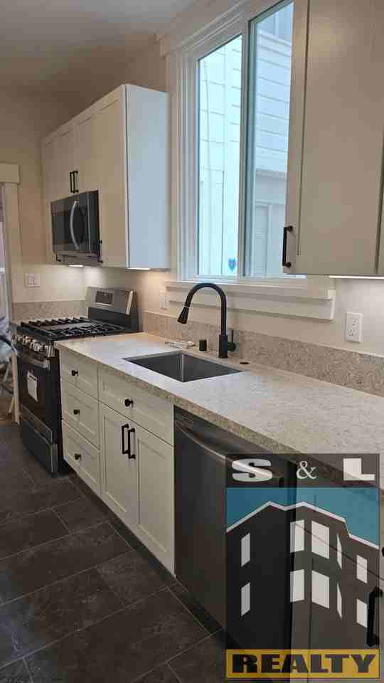 221 18th Avenue - Photo 3 of 17