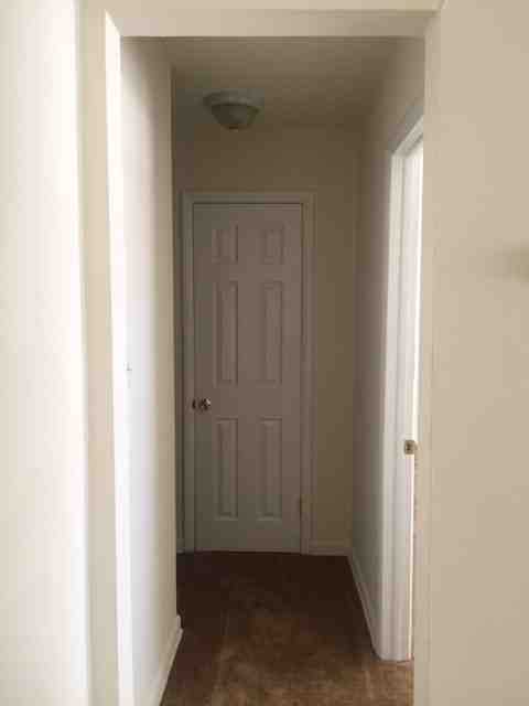 Williamsburg Apartments - Photo 6 of 12