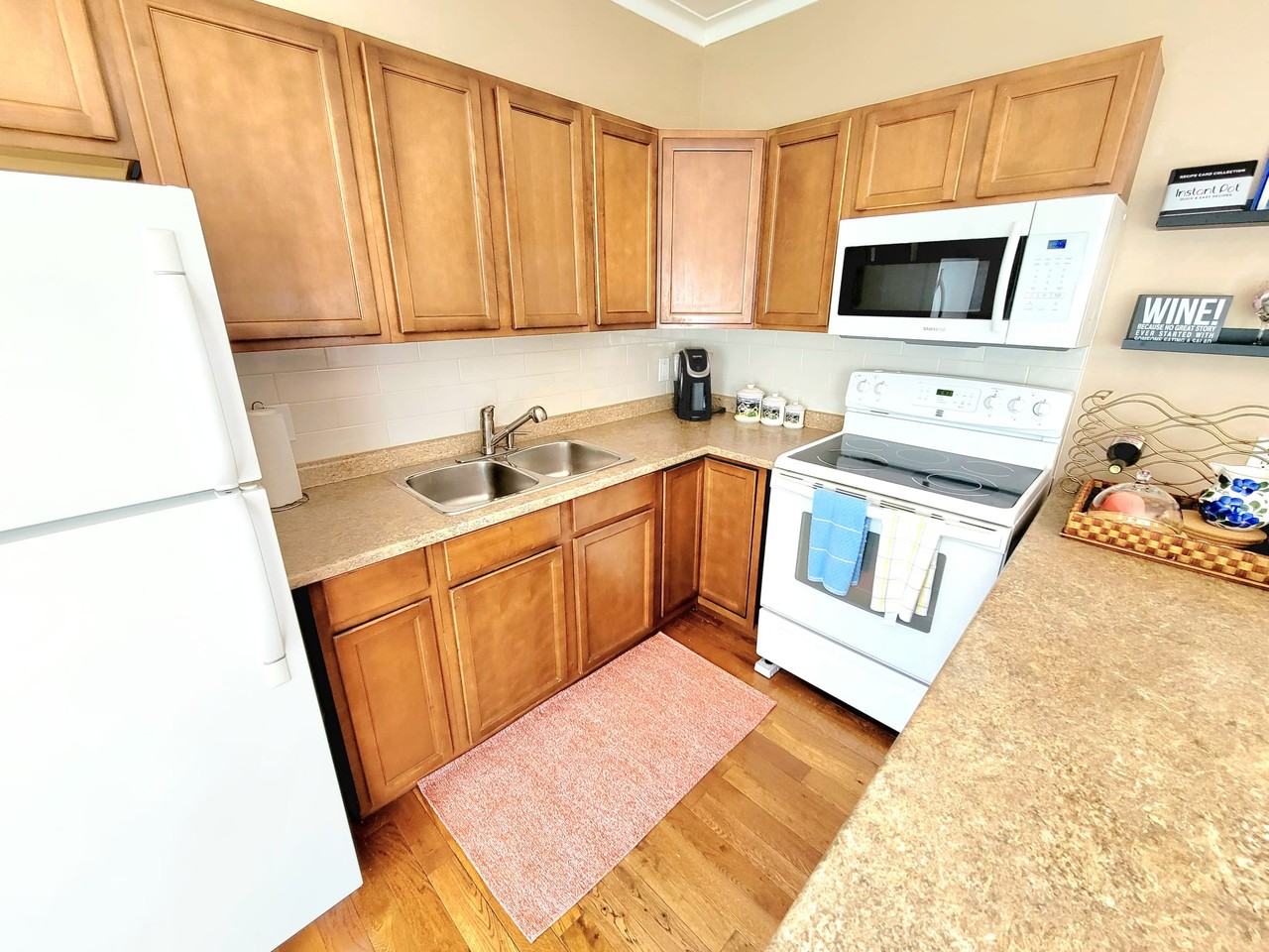 Garden Apartment - Photo 3 of 21