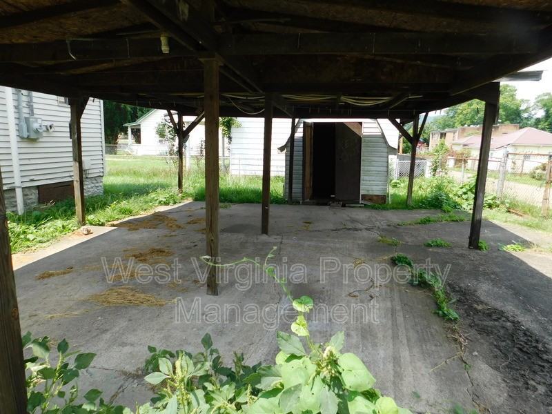 1018 3rd Ave - Photo 3 of 12