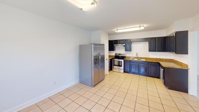 501 E Genie St - Photo 5 of 30