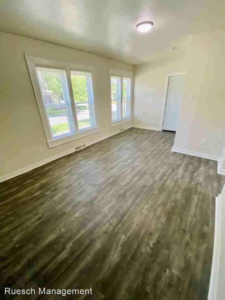 529-531 5th St - Photo 2 of 9