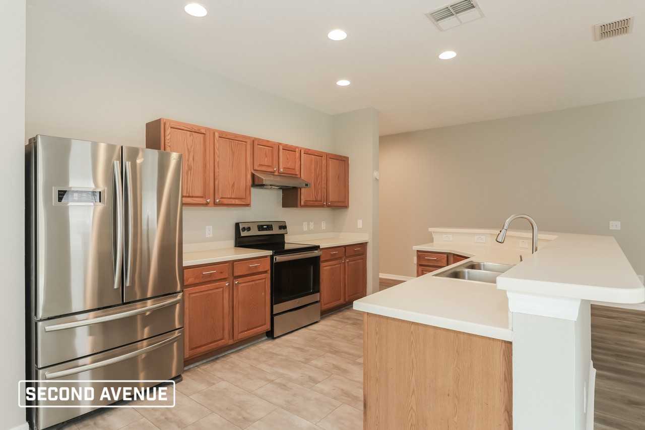 726 Star Pointe Dr - Photo 2 of 17