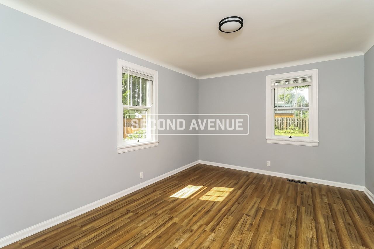 1522 Kinney Ave - Photo 5 of 12