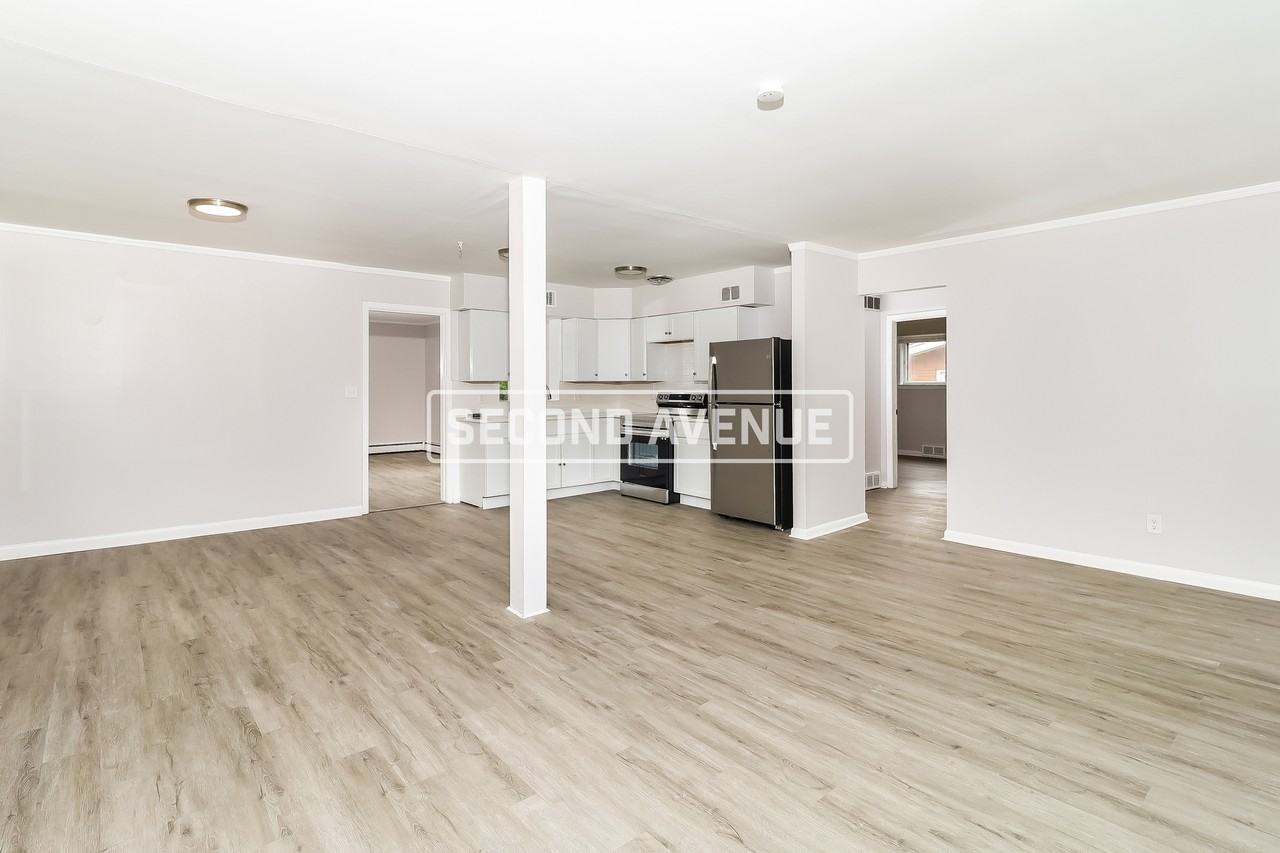 7996 Stillwell Rd - Photo 3 of 13