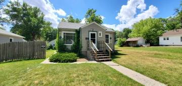 featured image of 1034 N 24th St