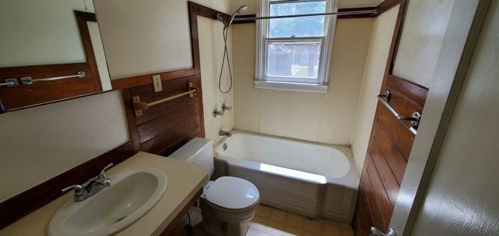 1034 N 24th St - Photo 4 of 7