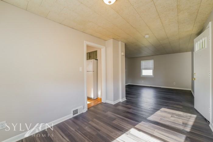 250 Idlewood Rd - Photo 2 of 15