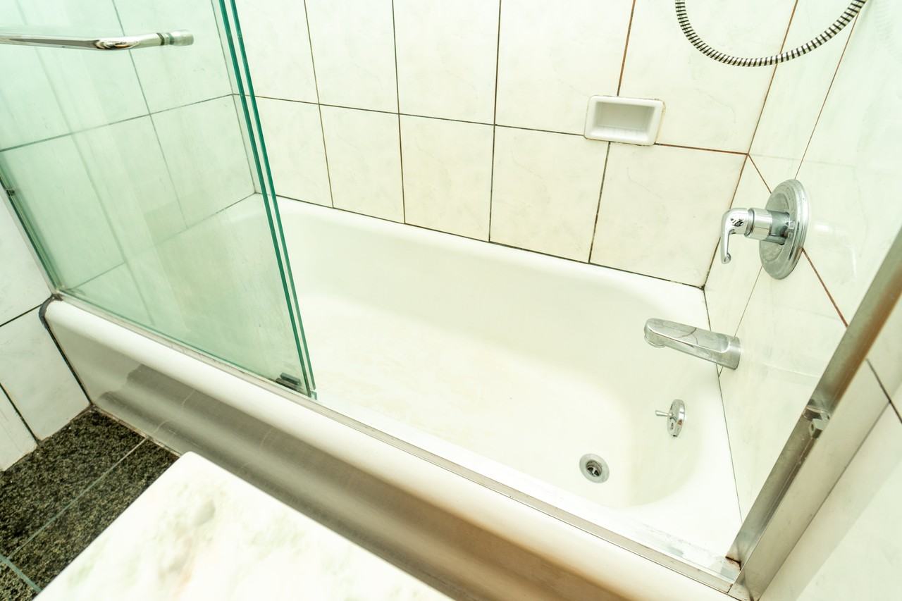 285 Brussels St #NA - Photo 2 of 20