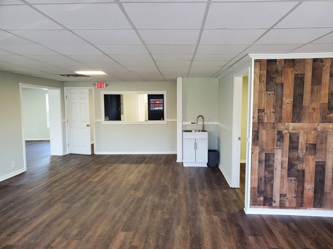 8 Thomas Rd #1 - Photo 3 of 12