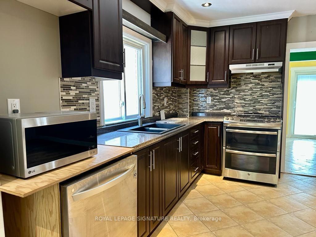 45 Craydon Avenue #Main - Photo 3 of 15