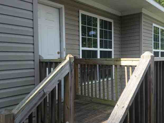 703 Jefferson Dr - Photo 3 of 9