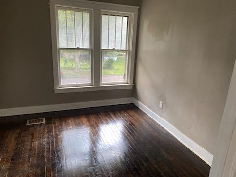 145 Illinois St #4 - Photo 2 of 11