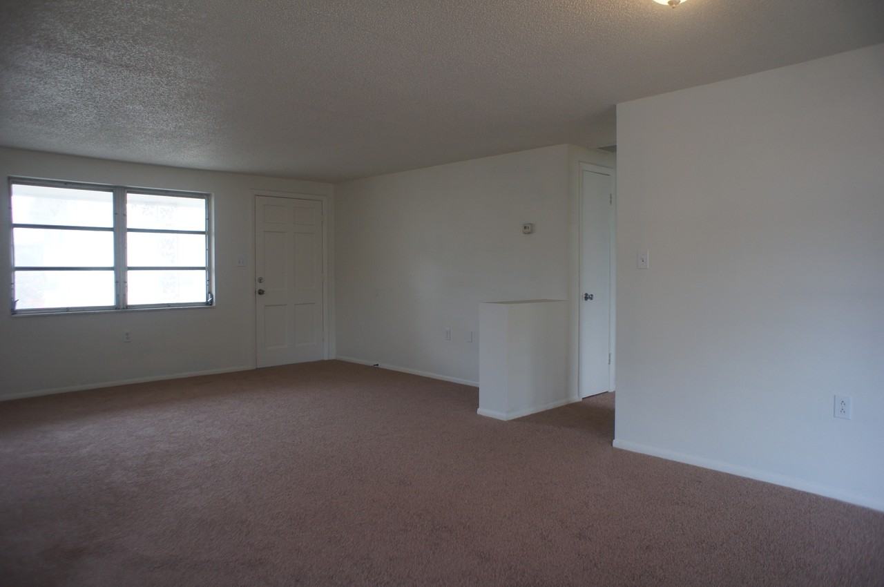 3709 Harvard Dr - Photo 3 of 19