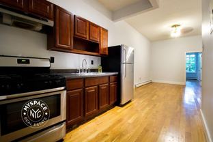828 Halsey St #3B - Photo 1 of 1