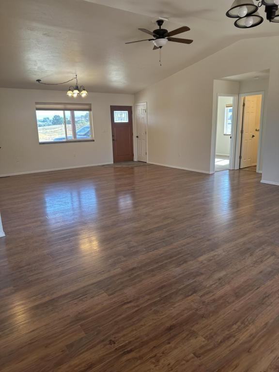 10367 Kings View Rd - Photo 4 of 17