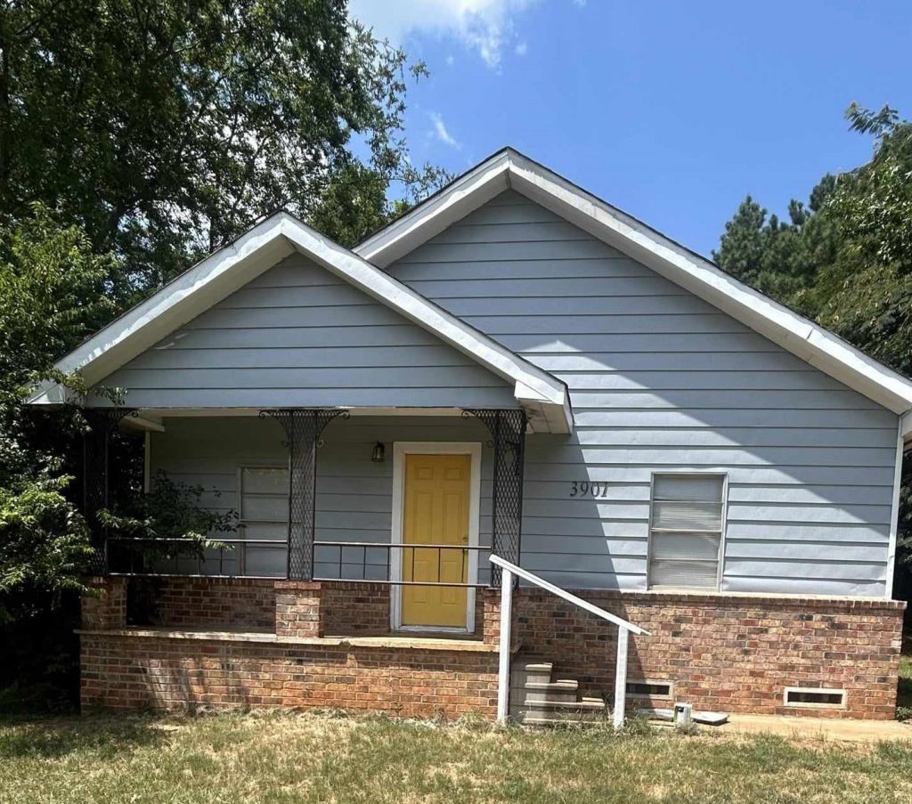 3901 Fm 449 - Photo 2 of 24