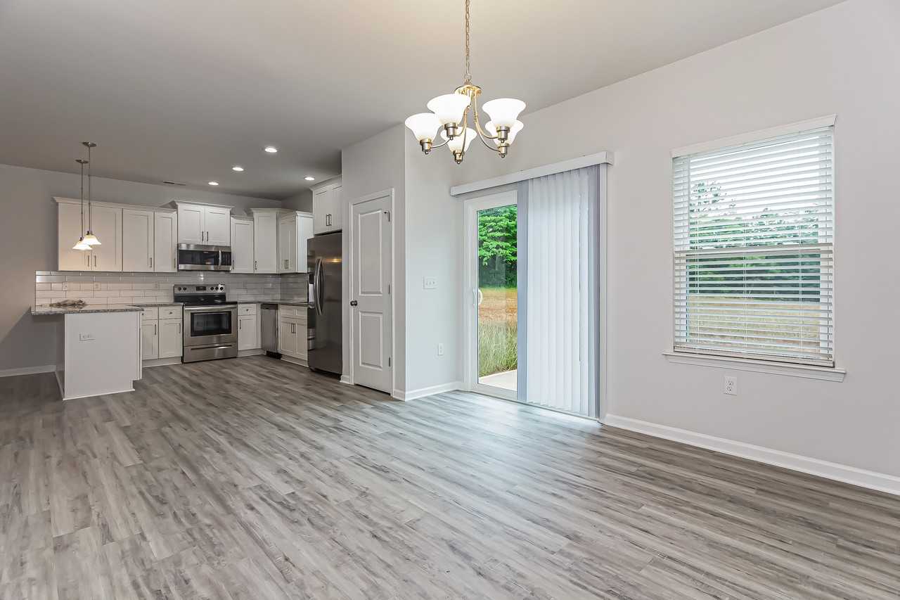 1115 Rhyne Rd - Photo 7 of 15