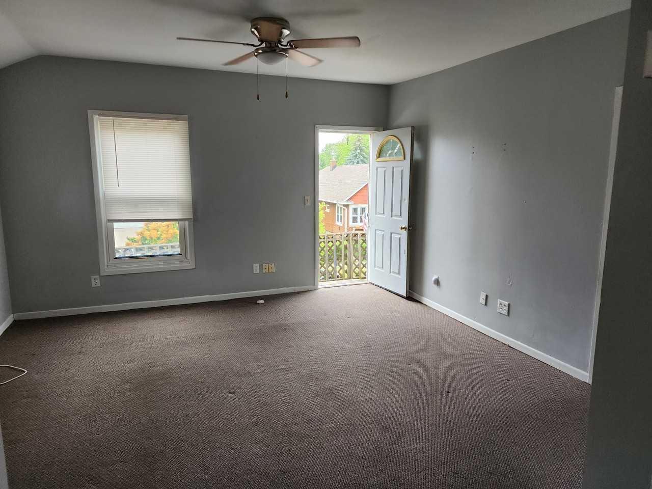 4827 28th Ave - Photo 2 of 6