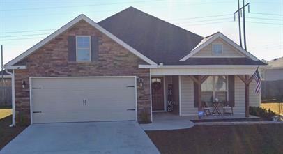 102 Wenlock Cir - Photo 3 of 10