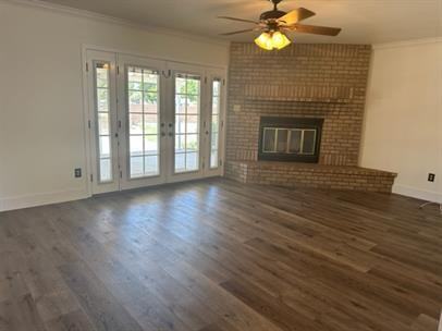 109 Newberg St - Photo 2 of 16