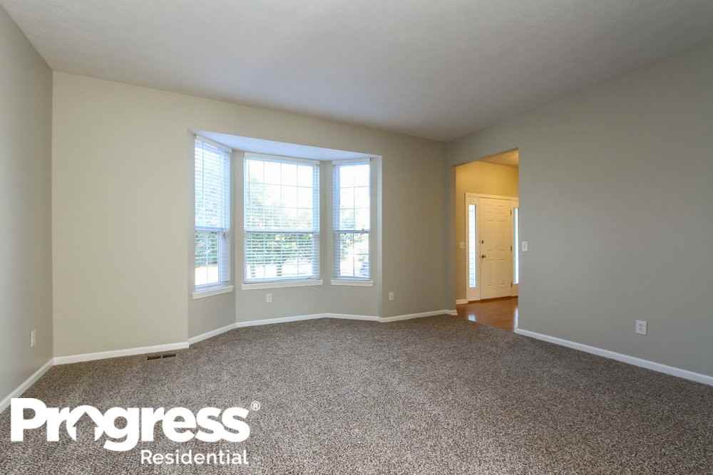 8339 Glen Highlands Dr - Photo 2 of 16