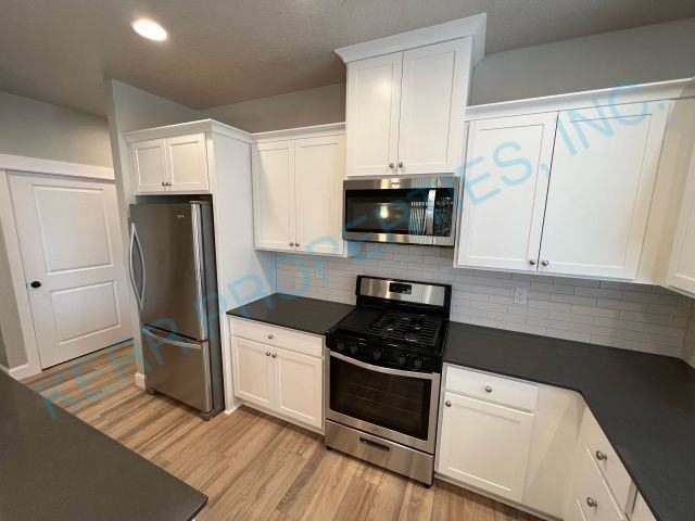 2087 Se Silver Springs Rd - Photo 7 of 22