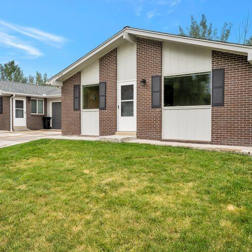 8538 W 62nd Pl - Photo 2 of 13