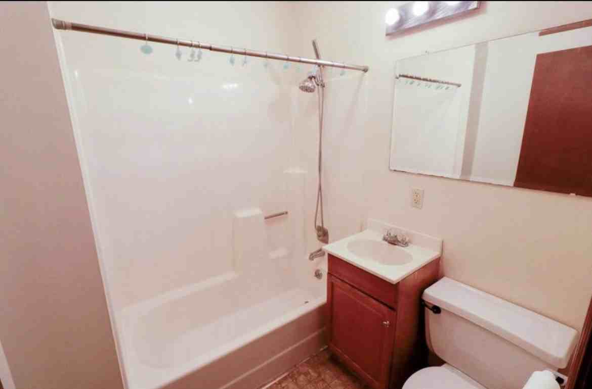 4033 Kenwood Ave #NA - Photo 2 of 10