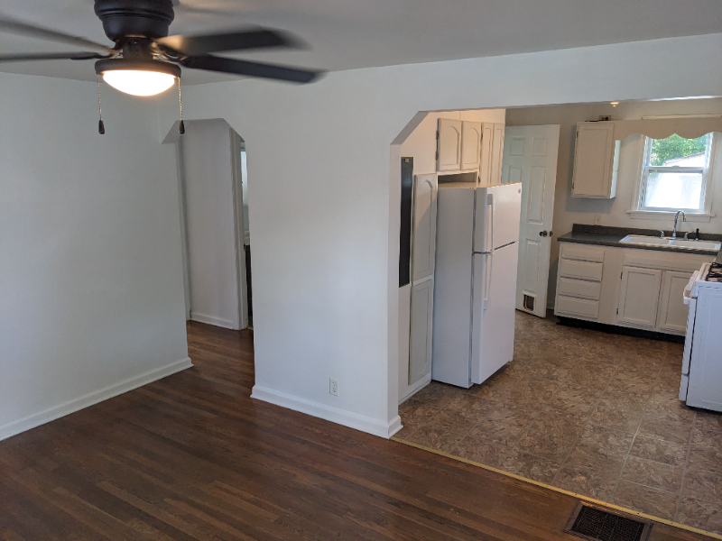 4610 Belleview Ave - Photo 7 of 20