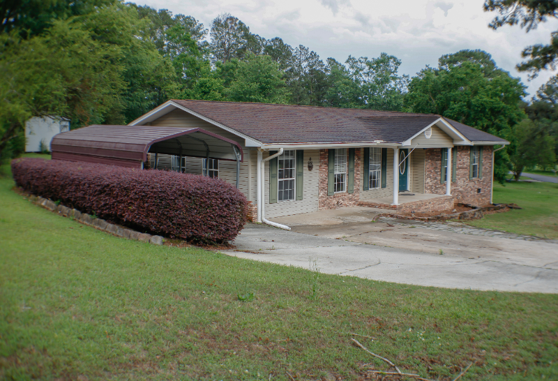 4929 Smith Trl - Photo 3 of 50