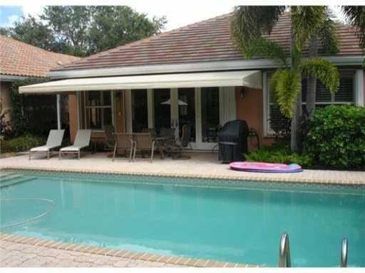 127 Hampton Cir - Photo 3 of 6