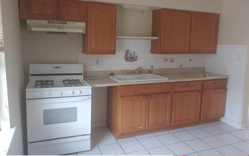 1304 Jackson St #2N - Photo 2 of 8