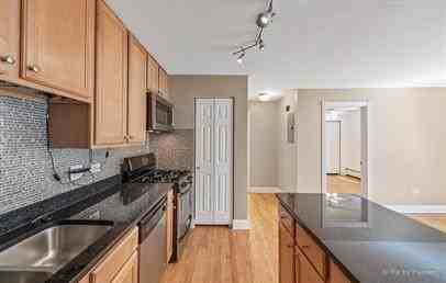 7608-7610 N Rogers - Photo 2 of 13