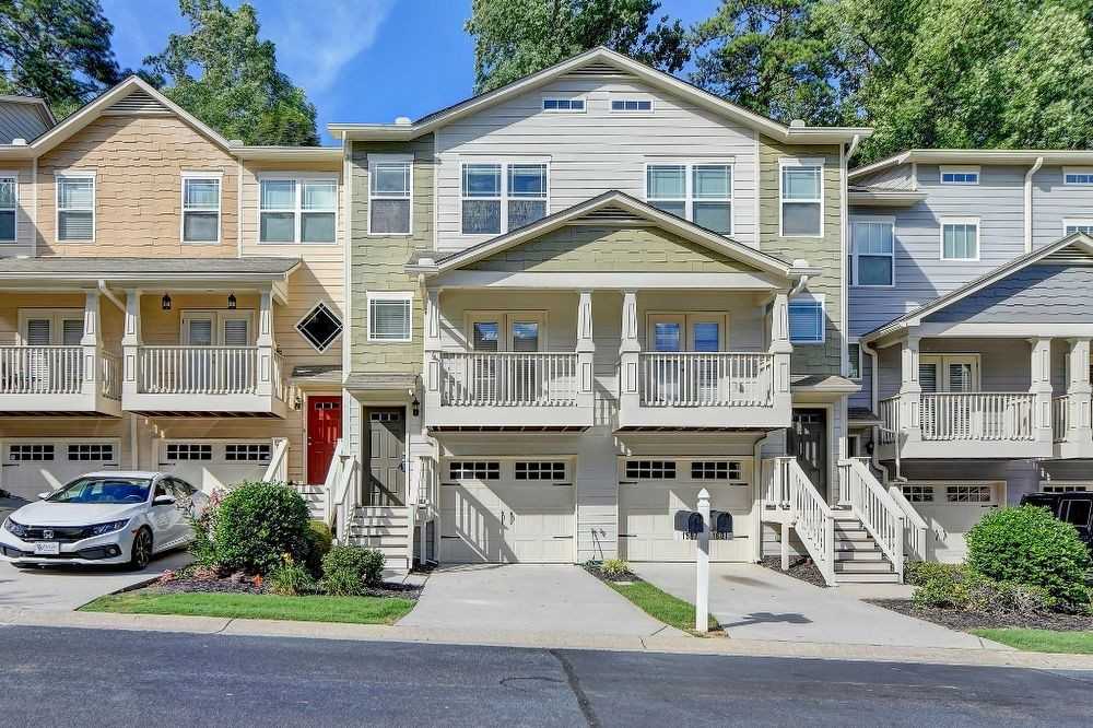 1597 Liberty Pkwy Nw - Photo 2 of 8