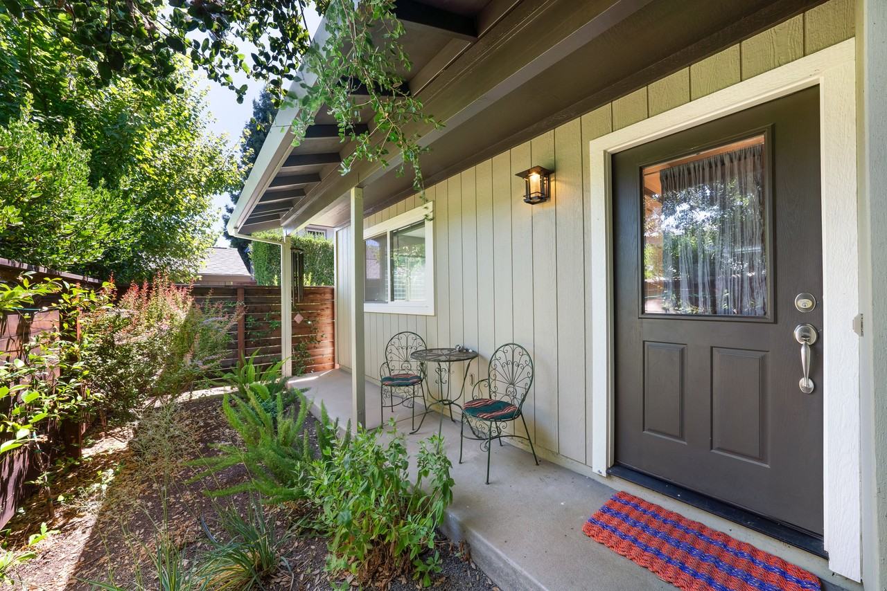 627 Prince Ave #1 - Photo 2 of 26