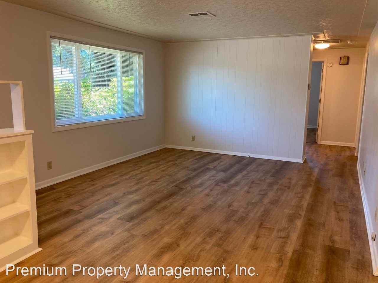 4189 Mckay Dr S - Photo 3 of 39