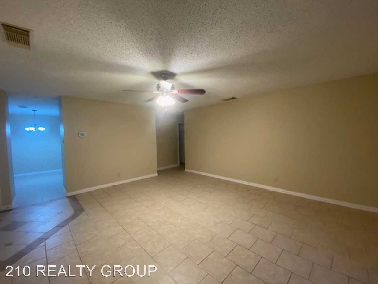 13562 Escort Dr - Photo 3 of 12