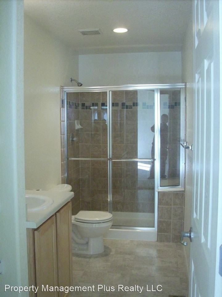 10597 Butte Dr - Photo 3 of 9