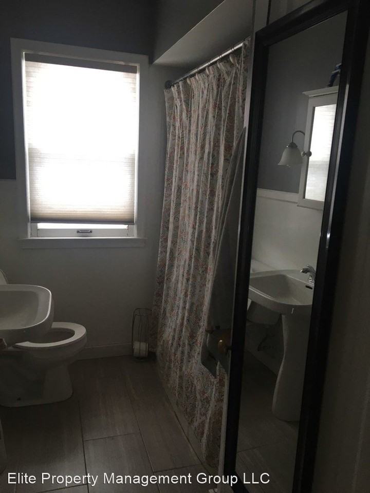 5508 Shoreview Ave - Photo 3 of 5