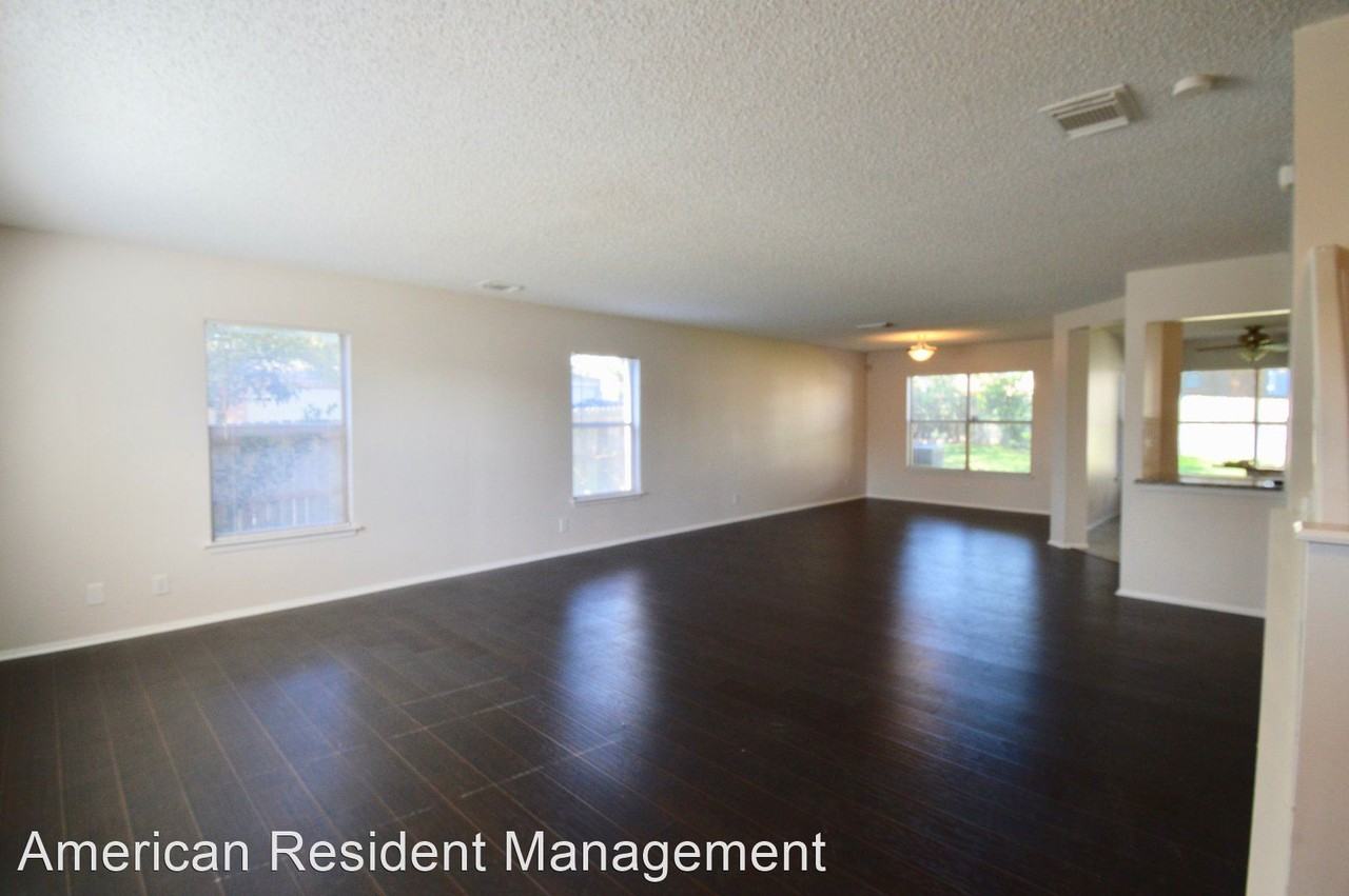 8003 Grimchester - Photo 3 of 12