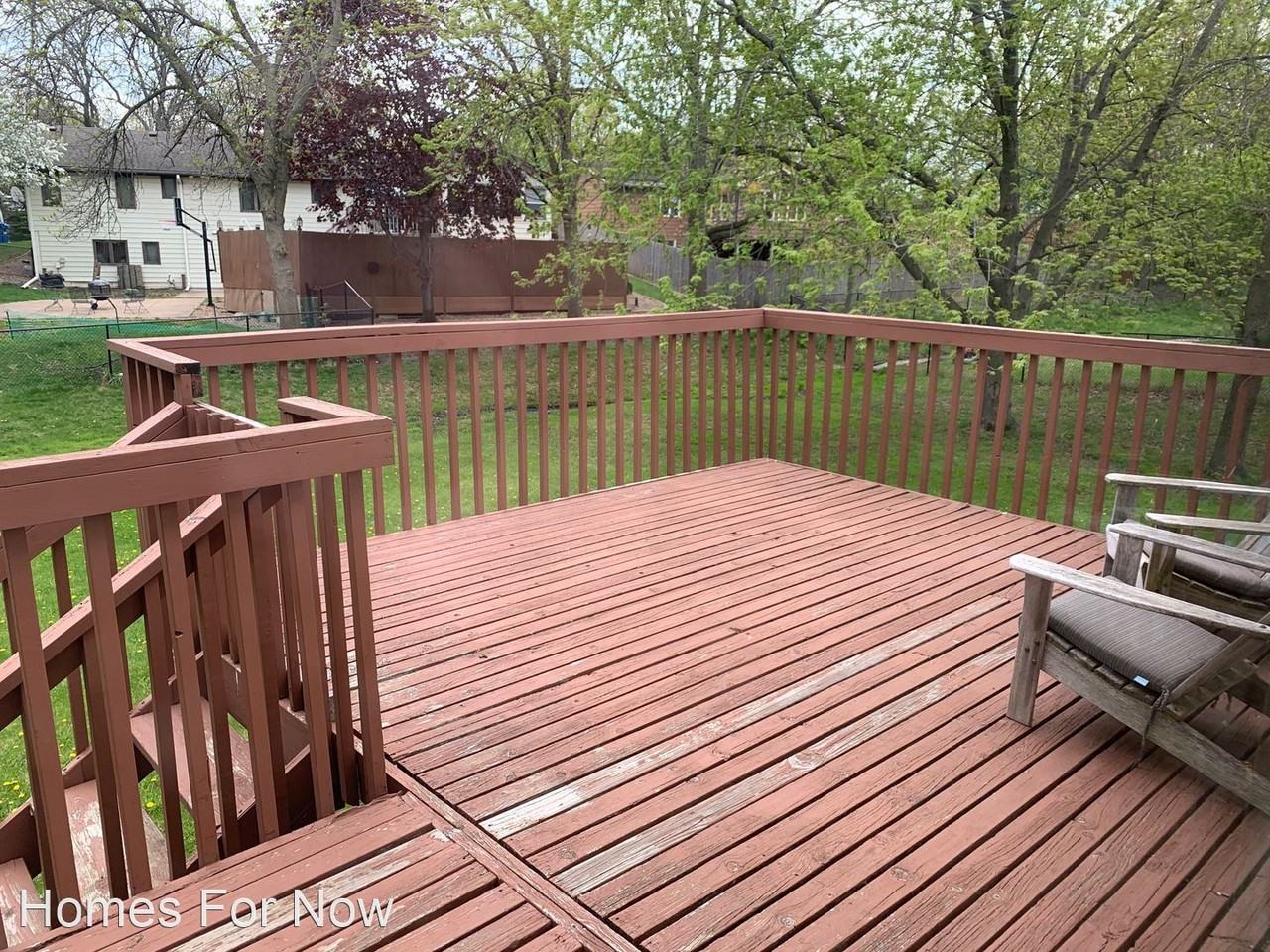 15828 Harwell Ave - Photo 2 of 12