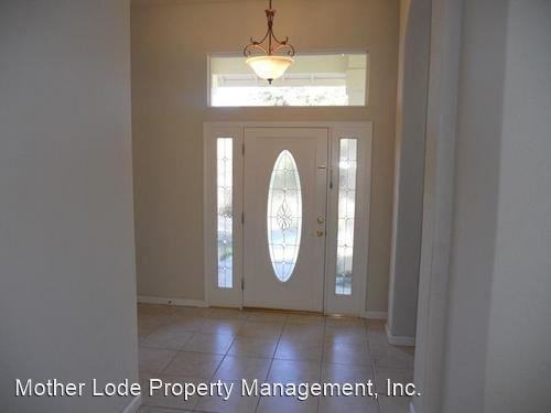 19609 Pine Rd - Photo 2 of 11