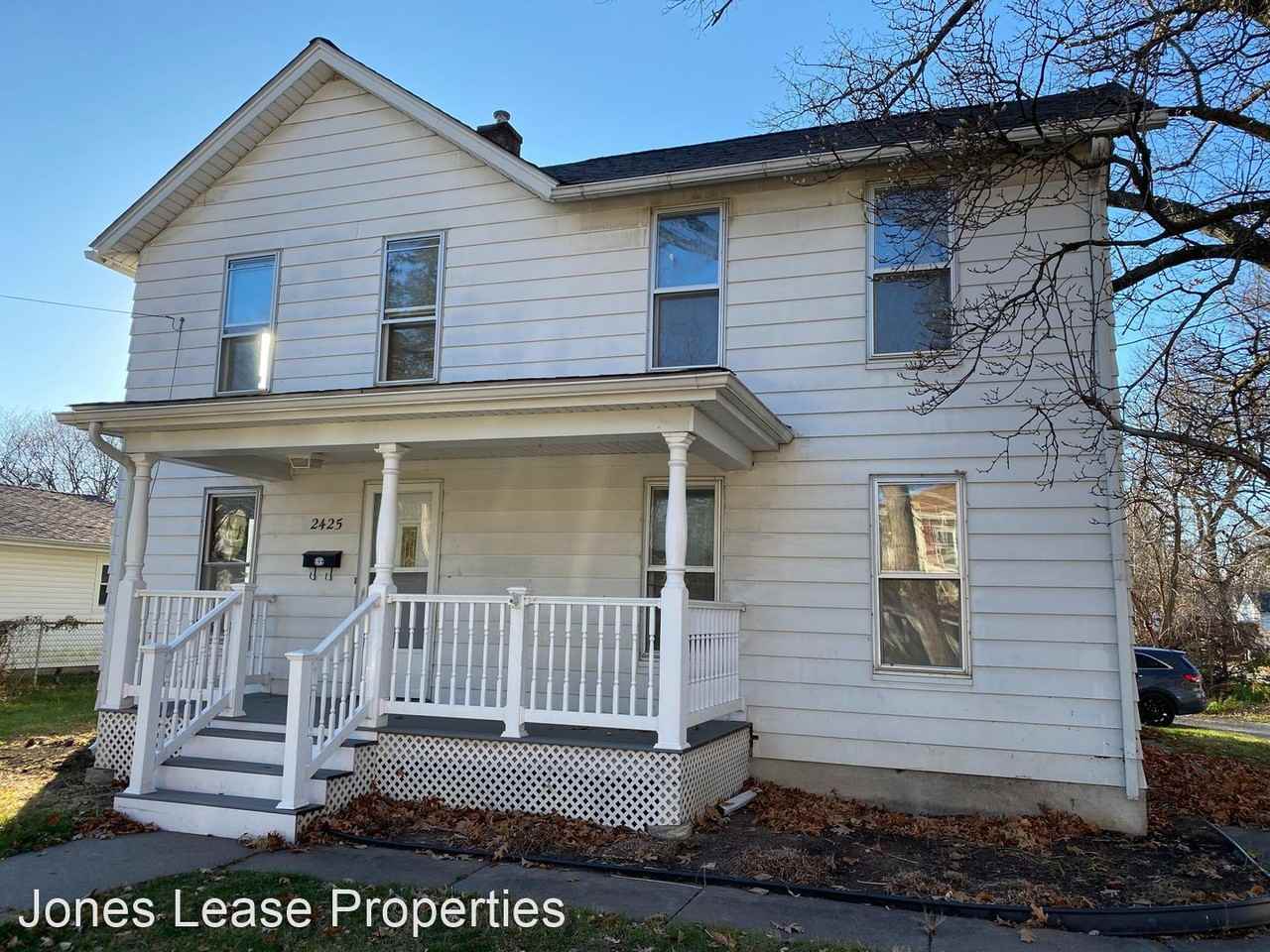 2425 18th Street A - Photo 3 of 15