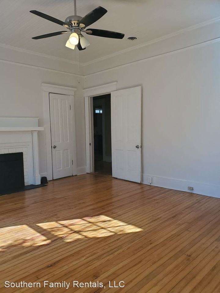 811 Stonewall St - Photo 2 of 10