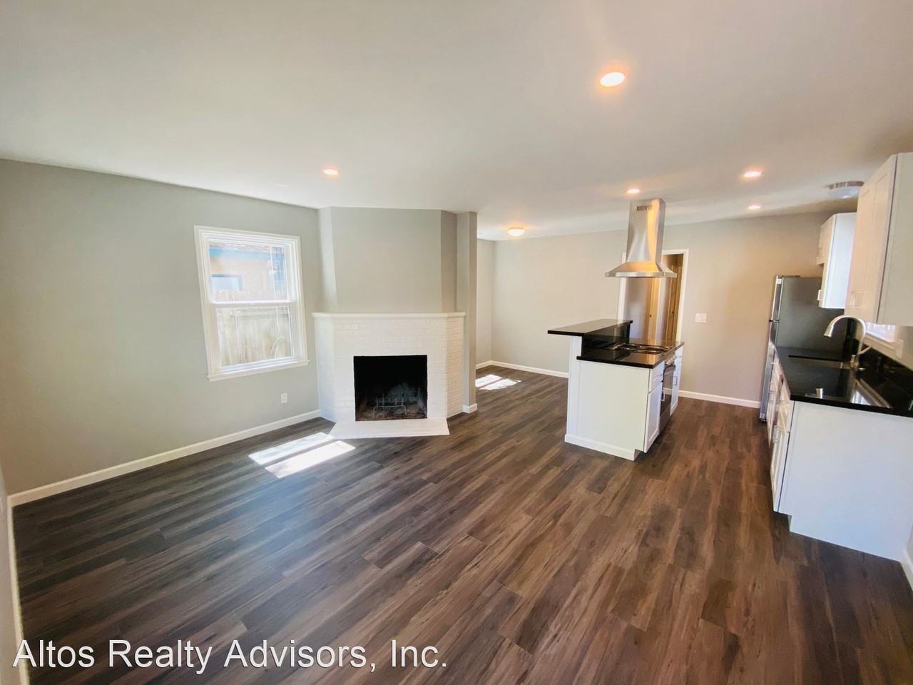 2274 Princeton St - Photo 2 of 14